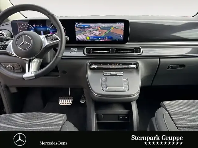 Mercedes-Benz V 250