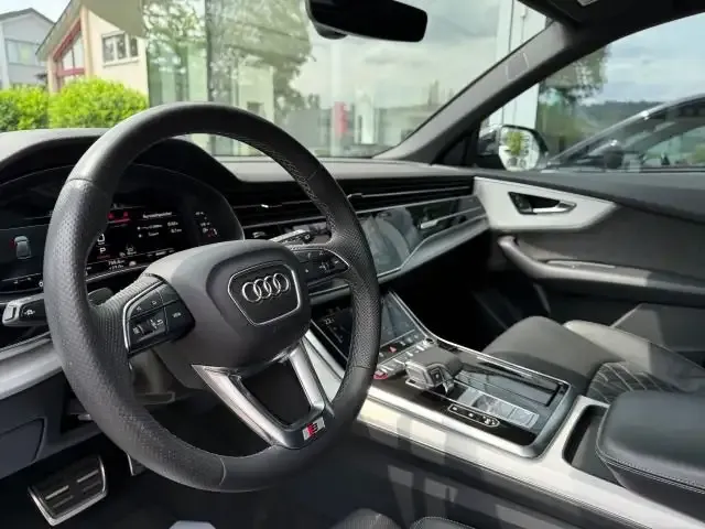 Audi SQ8