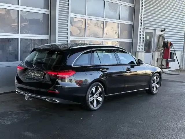 Mercedes-Benz C 220