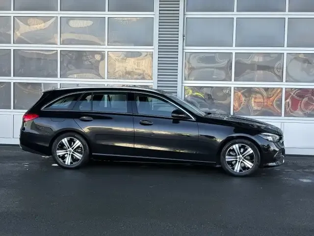 Mercedes-Benz C 220