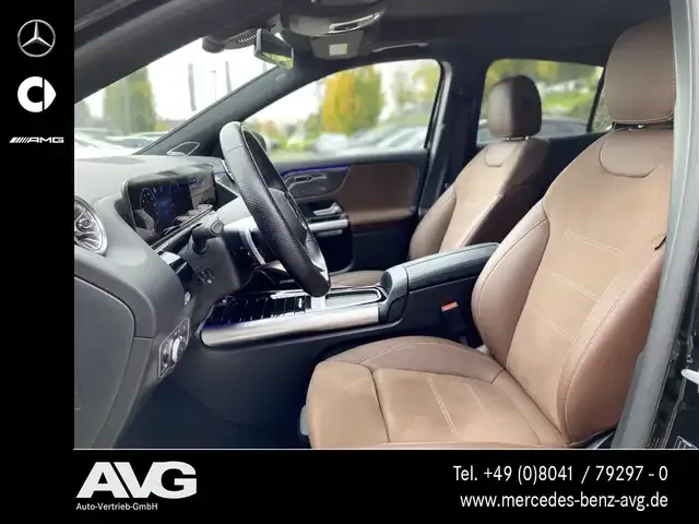 Mercedes-Benz GLA 220