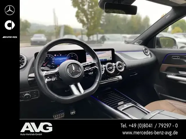 Mercedes-Benz GLA 220