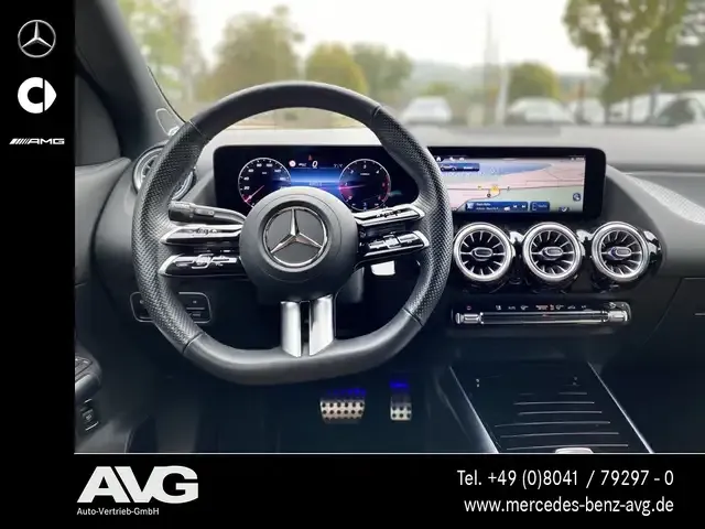 Mercedes-Benz GLA 220