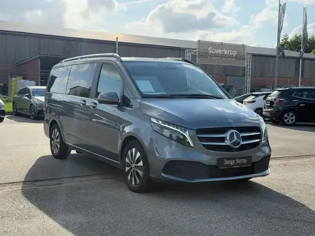 Mercedes-Benz V 250