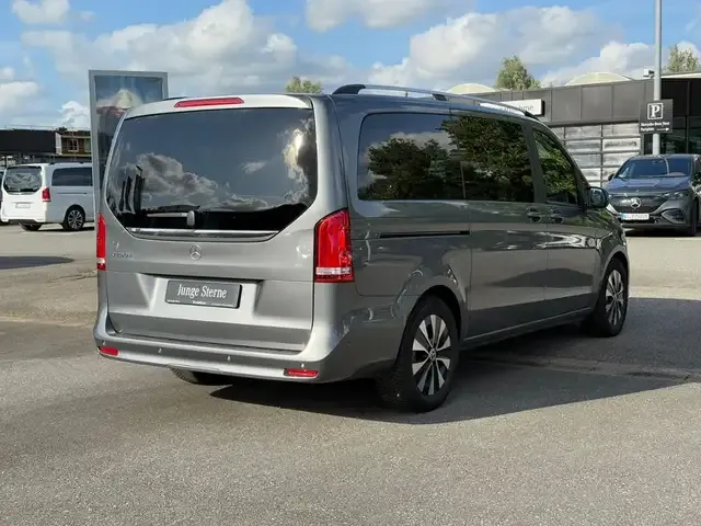 Mercedes-Benz V 250