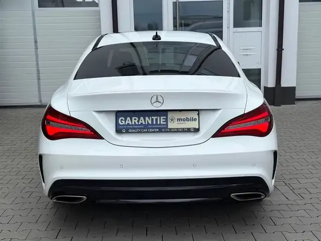 Mercedes-Benz CLA 200