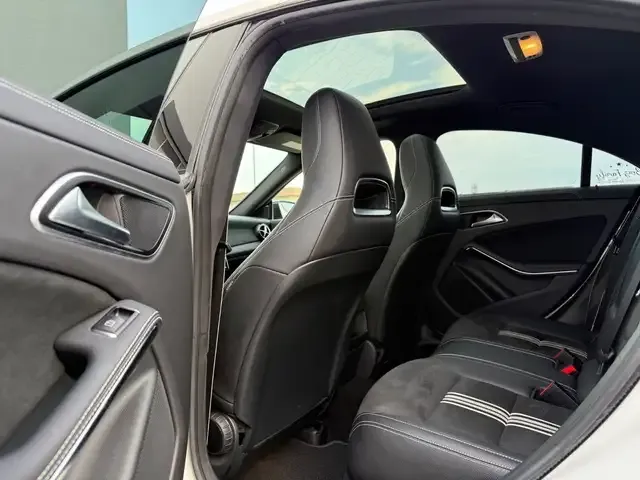 Mercedes-Benz CLA 200