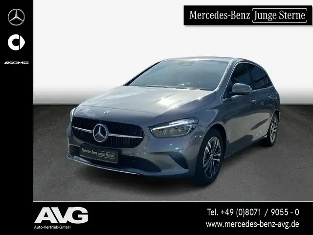 Mercedes-Benz B 220