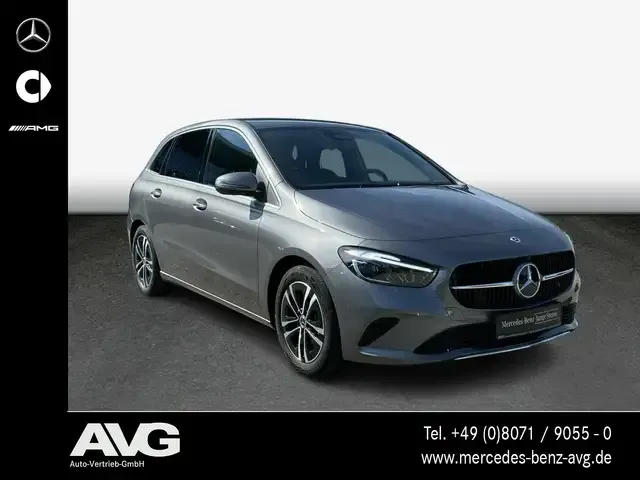 Mercedes-Benz B 220