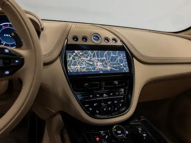 Aston Martin DBX