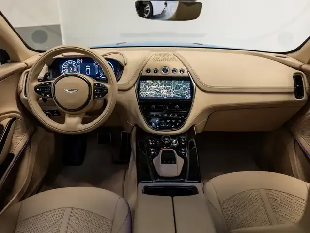 Aston Martin DBX