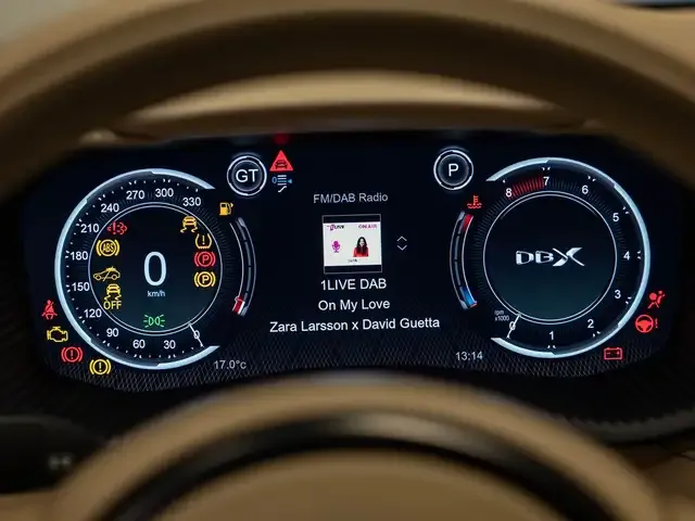 Aston Martin DBX
