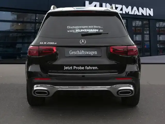 Mercedes-Benz GLB 200