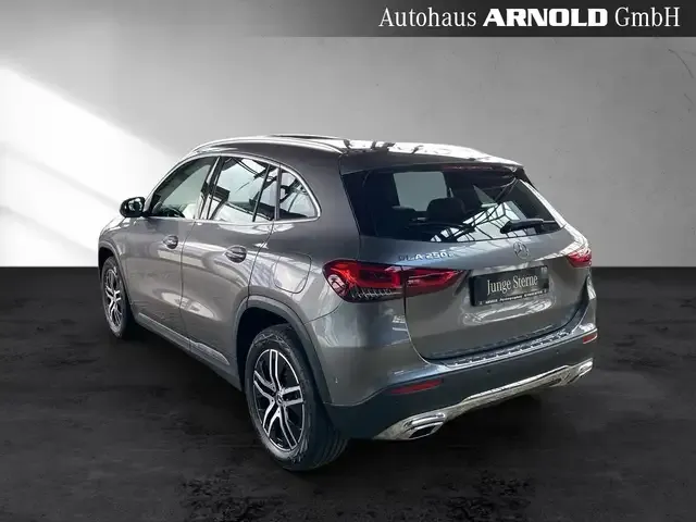 Mercedes-Benz GLA 250