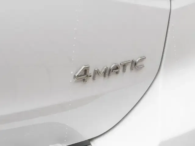 Mercedes-Benz EQB 300