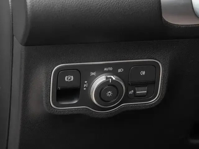 Mercedes-Benz EQB 300