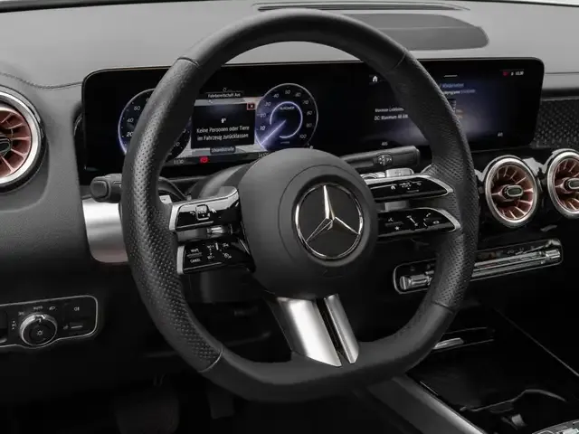 Mercedes-Benz EQB 300