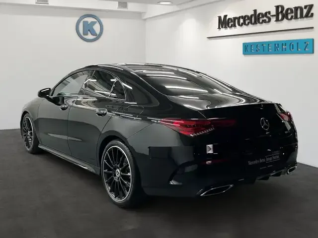 Mercedes-Benz CLA 200