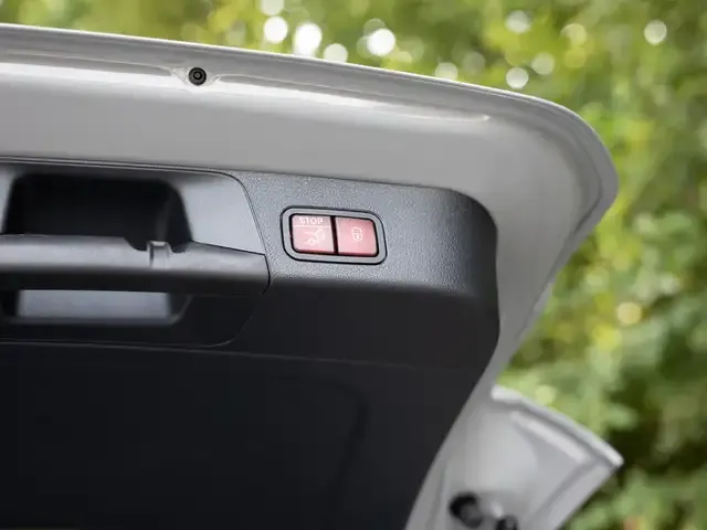 Mercedes-Benz GLB 220