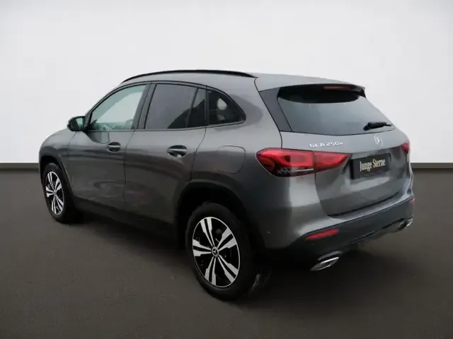 Mercedes-Benz GLA 250