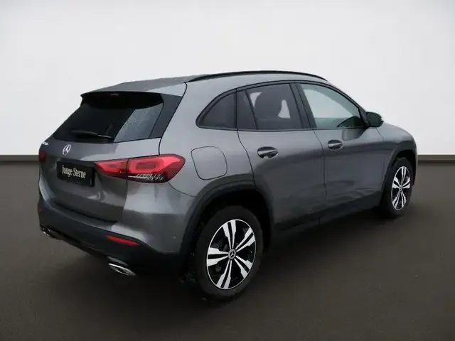 Mercedes-Benz GLA 250