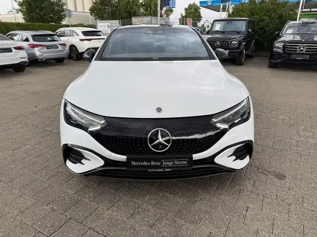 Mercedes-Benz EQE 350