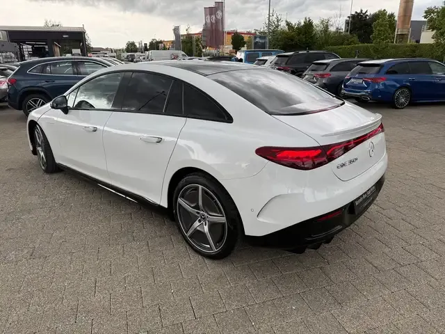 Mercedes-Benz EQE 350