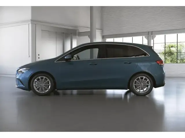 Mercedes-Benz B 220