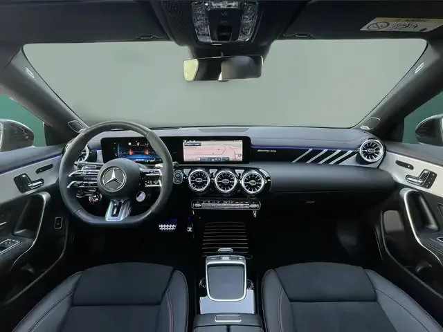 Mercedes-Benz CLA 45 AMG