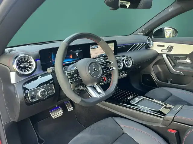 Mercedes-Benz CLA 45 AMG