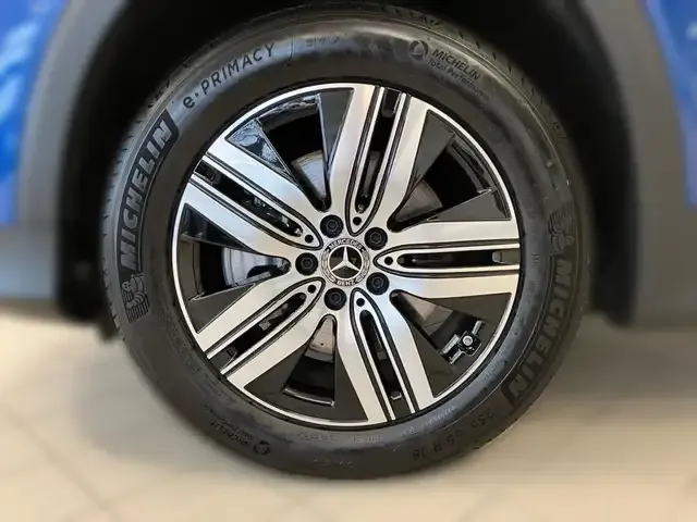 Mercedes-Benz EQB 350