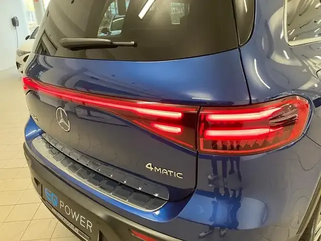 Mercedes-Benz EQB 350