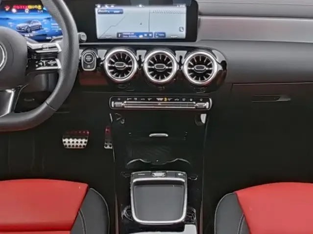 Mercedes-Benz A 250