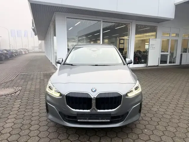 BMW 216