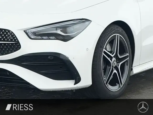 Mercedes-Benz CLA 200