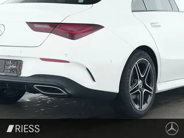 Mercedes-Benz CLA 200