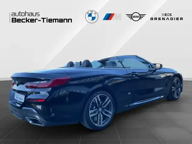 BMW M8