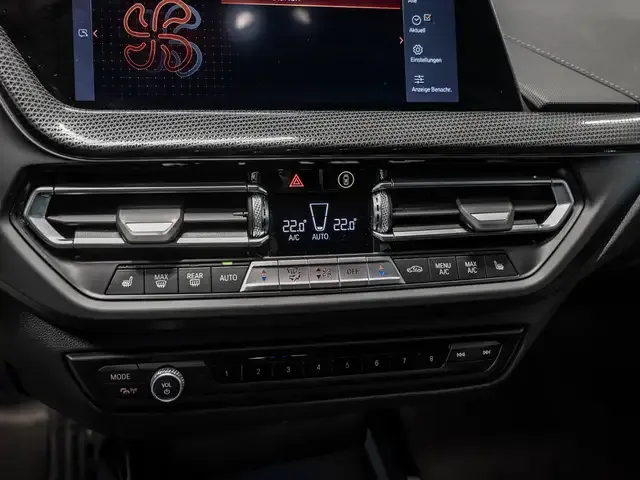 BMW 235