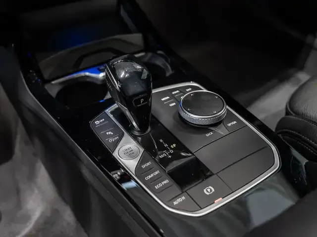 BMW 235