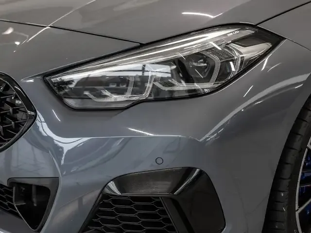 BMW 235