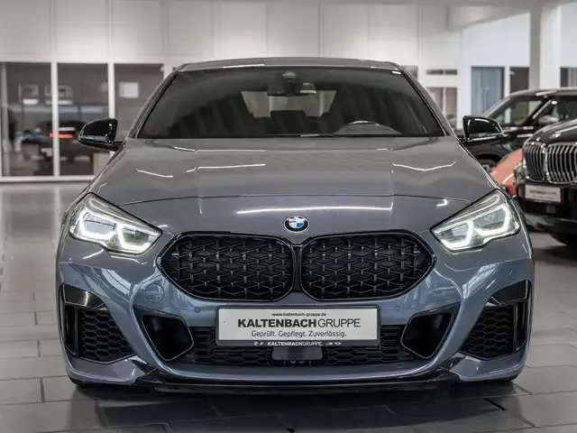 BMW 235