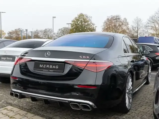 Mercedes-Benz S 63 AMG