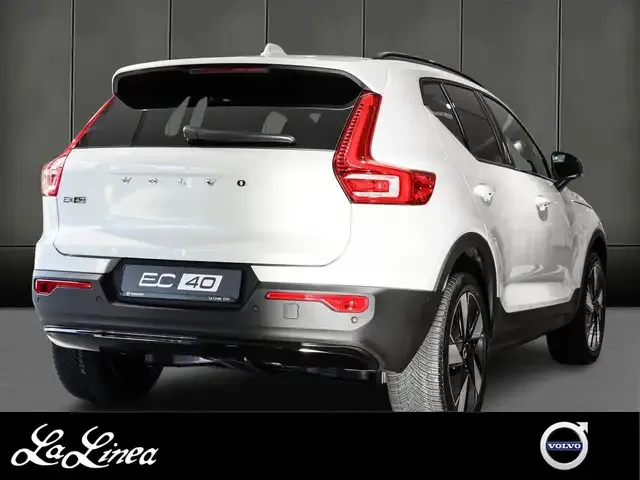 Volvo EX40