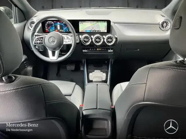 Mercedes-Benz GLA 180