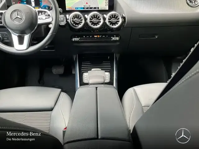 Mercedes-Benz GLA 180