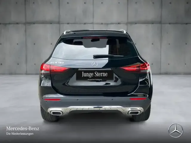 Mercedes-Benz GLA 180