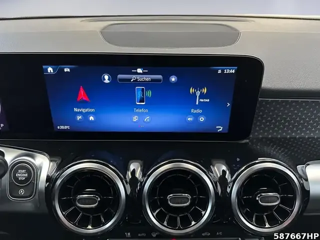 Mercedes-Benz GLB 180