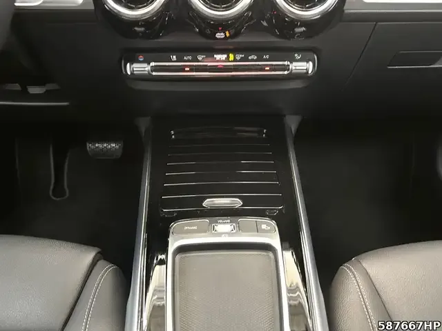 Mercedes-Benz GLB 180