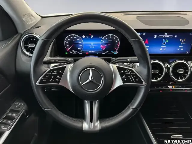 Mercedes-Benz GLB 180