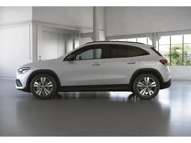 Mercedes-Benz GLA 250